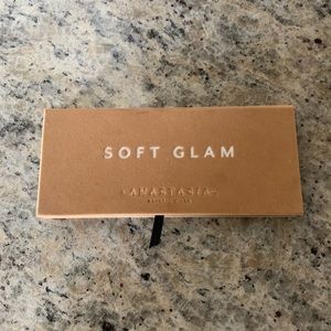 Anastasia Beverly Hills Soft Glam Palette